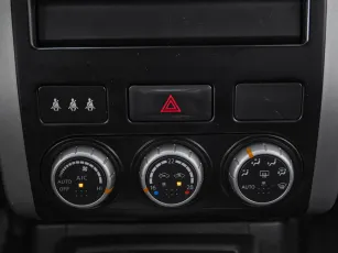 Nissan  18