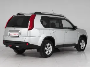 Nissan  6