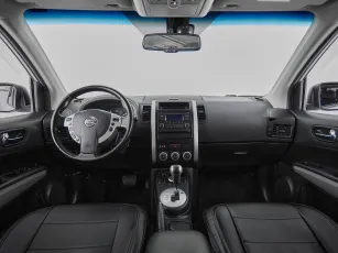 Nissan  9