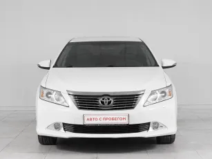 Toyota  2