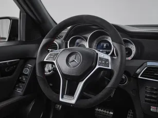 Mercedes-Benz  10