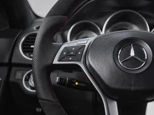 Mercedes-Benz  11
