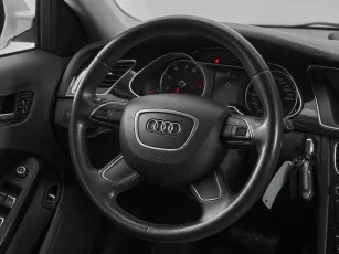 Audi  10