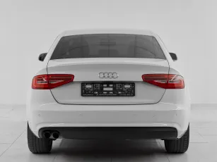 Audi  5