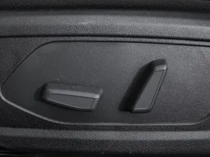 Hyundai  15