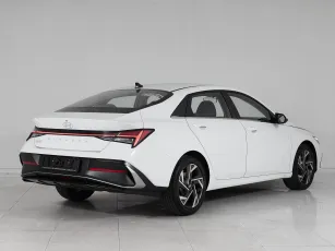 Hyundai  6