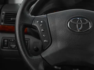 Toyota  11