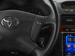 Toyota  12