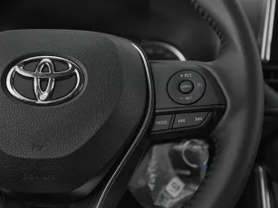 Toyota  12