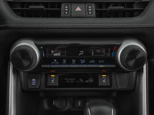 Toyota  15