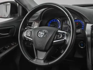 Toyota  10