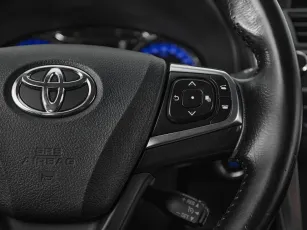 Toyota  12