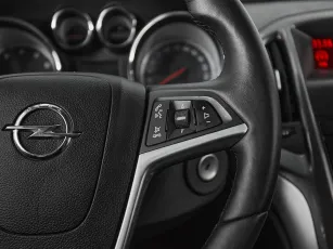 Opel  12