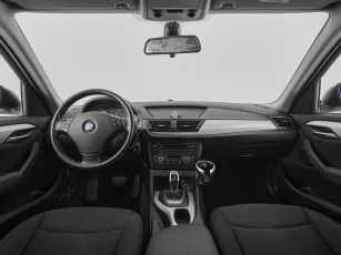 BMW  8