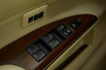 Nissan  14