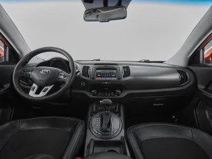 Kia  8