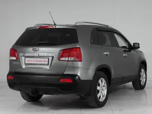 Kia  6