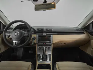Volkswagen  8