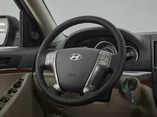 Hyundai  10