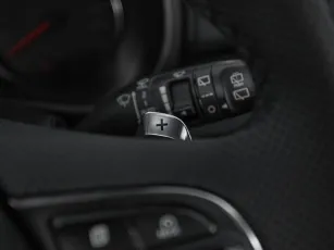 Kia  15