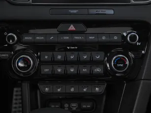 Kia  21