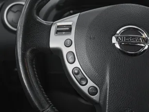 Nissan  11