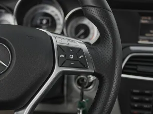 Mercedes-Benz  12