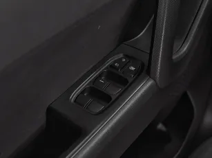 Hyundai  13