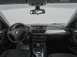 BMW  8