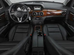 Mercedes-Benz  8