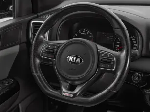 Kia  10