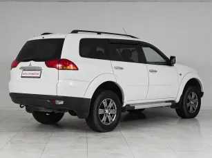 Mitsubishi  6