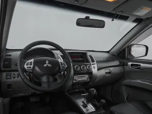 Mitsubishi  7