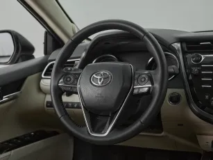 Toyota  10
