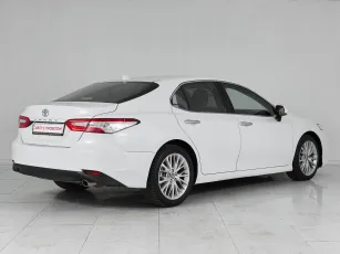 Toyota  6