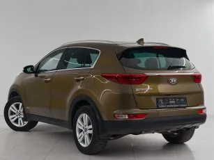 Kia  4