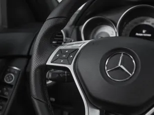 Mercedes-Benz  11