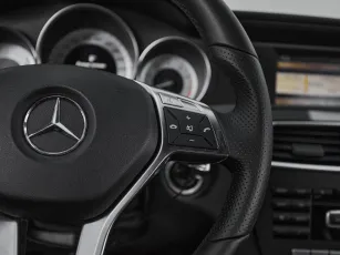 Mercedes-Benz  12