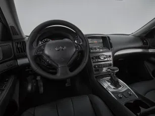 Infiniti  7