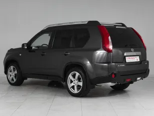 Nissan  4