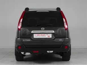 Nissan  5