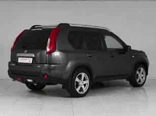 Nissan  6
