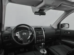 Nissan  8