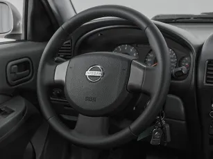 Nissan  10