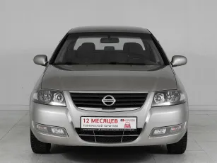 Nissan  2