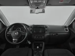 Volkswagen  8