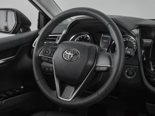 Toyota  11