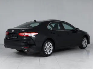 Toyota  6
