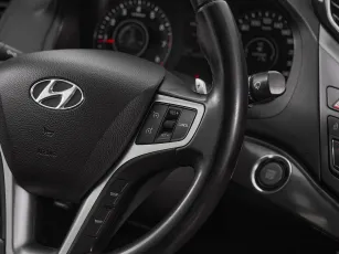 Hyundai  12