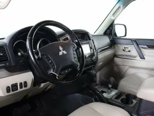 Mitsubishi  10
